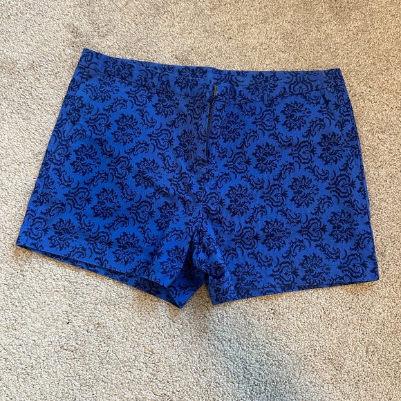 Cynthia Rowley Blue Paisley Print Shorts - Size 8 - Picture 1 of 5